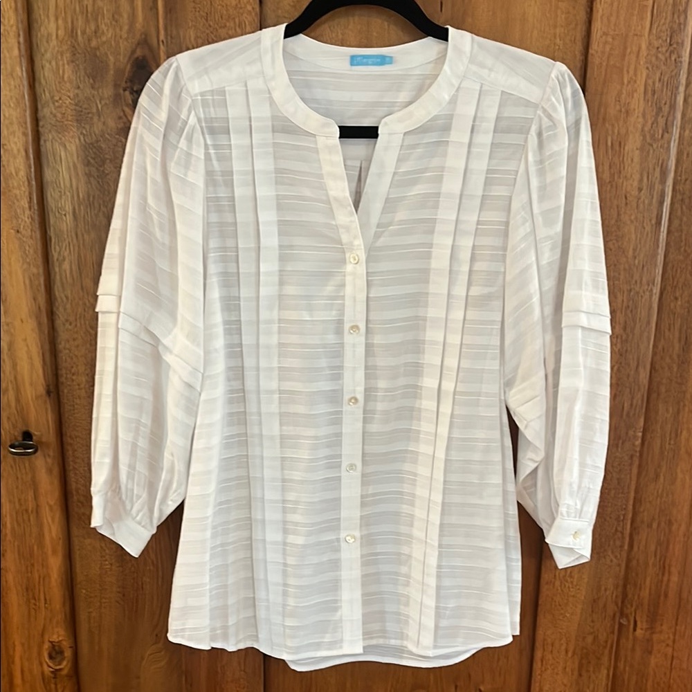 NWOT JMcLaughlin ladies white blouse with a lot of high end details. Size M.